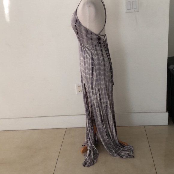 Akira Chicago Red Label  maxi pool dress / with shorts underneath Size L - Picture 9 of 10